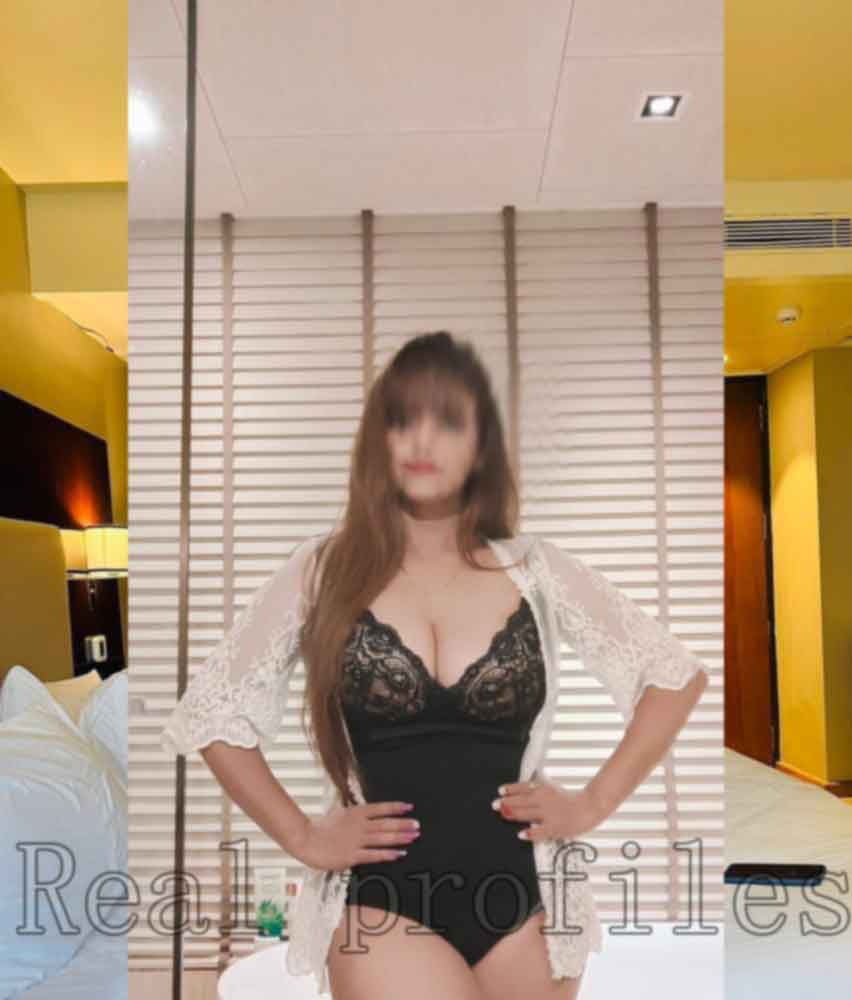 busty escorts in Delhi